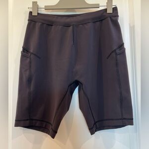 Lululemon bikers Men's Black Shorts sz.S 9” inseam